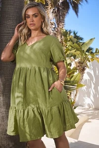 Yours Curve Women's Plus Size Tiered Smock Mini Dress - Picture 1 of 18