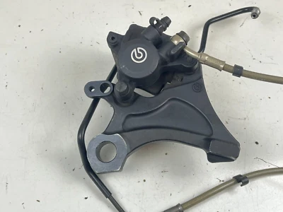 Pinza de freno trasera Triumph Daytona 675 675R 2013-2017 soporte y línea Brembo Foto 1 de 4