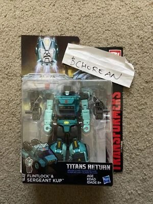 Transformers Titans Return deluxe class Autobot Kup + Headmaster Flintlock  - Image 1 of 2
