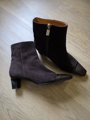 Bruno Magli Women's Dark Chocolate Brown Suede Heeled Boot Size 10 - Image 1 of 4