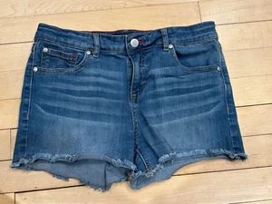 EUC Tommy Hilfiger Girl's Denim Shorts size 16 (youth) Adjustable Waist Cut Off - Picture 1 of 4