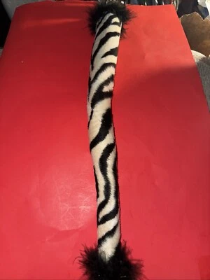 Cola de cebra - Flexible - Parece real - Totalmente nueva con etiqueta Foto 1 de 2