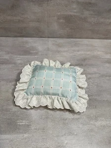 Cuscino bambino vintage Pleasant Company Bitty blu pizzo gingham ragazza americana - Foto 1 di 6