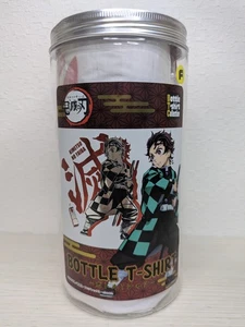 Demon Slayer Tanjiro T-shirt (in a case) The box is slightly crushed - Picture 1 of 11