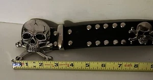 Cintura in pelle teschio e ossa XXL 44-46 circondata da + fibbia grande teschio e ossa - Foto 1 di 24