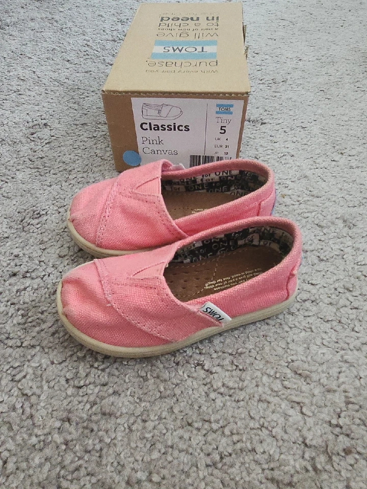 Tom’s Tiny Classics Zapatos de Bebé Rosa Lona Talla 5 Envío Gratis Foto 1 de 4