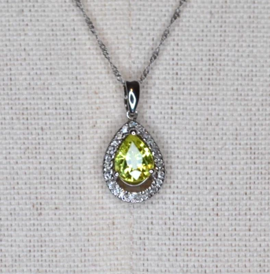 14K White Gold Diamond & Peridot Pendant 20" Chain - Image 1 of 4