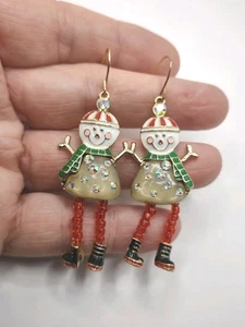 Pendientes de muñeco de nieve de Navidad con diamantes de imitación AB esmaltados con cuentas perforados, 2,5", D39 - Imagen 1 de 3