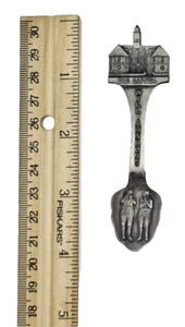 Decorative Collectable Souvenir Spoon Williamsburg VA - Picture 1 of 2