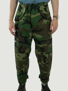 USA ARMY SURPLUS GORETEX OVER TROUSERS AMERICAN WOODLAND BDU CAMO WATERPROOF - Foto 1 di 1
