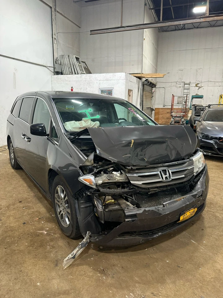 Used Rack and Pinion Assembly fits: 2013 Honda Odyssey Power Rack and Pinion Gra Foto 1 de 4