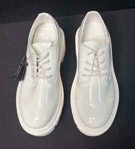 Forever 21 White Oxford Shoes Size 5.5 - Picture 1 of 3