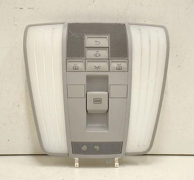 Mercedes-Benz E-Class W212 Illuminazione Interna Luce Del Tetto A2129001906 Z688 - Immagine 1 di 3