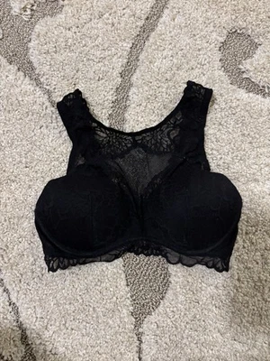 Sujetador para mujer Victoria Secret negro de encaje rosa talla mediana push up Foto 1 de 4