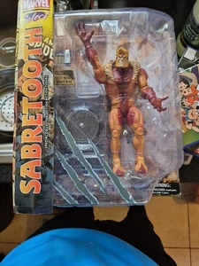 DIAMOND SELECT TOYS : Marvel Select: Sabretooth Action Figure - Picture 1 of 2
