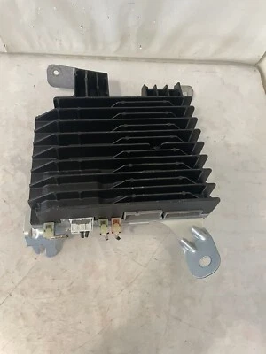 2019 HONDA PILOT RADIO AMPLIFIER ASSY OEM 39886-TG7-C51 - Image 1 of 4