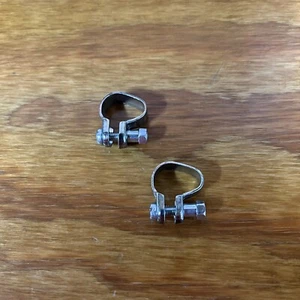 SHIMANO 3 MARCE CAMBIO CAVO MORSETTO STOP PER MUSCLE BIKE VINTAGE NOS 5/8" POLLICI - Foto 1 di 8