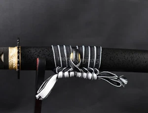 Espada de seda sintética bicolorable en blanco y negro para samurai japonés katana - Imagen 1 de 3