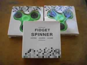 Fidget Spinner Toy Anxiety Stress Relief Focus GREEN (3 TOTAL) - Picture 1 of 4
