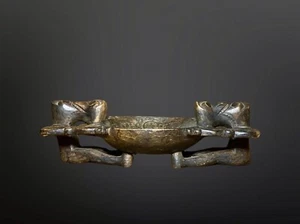 ANTIQUE TRIBAL KAYAN DAYAK CHIEF'S BOWL, EAST KALIMANTAN, BORNEO - Picture 1 of 12