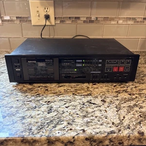 NIKKO ND-750 STEREO CASSETTE DECK. Turns On Wont Spin! For Parts - Picture 1 of 12