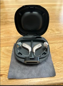 Oticon More 1 Hearing Aids Pristine Condition - Picture 1 of 5
