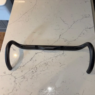 Manillar de carbono Giant Contact SLR D-Fuse 44ck - 8 grados de destello Foto 1 de 4