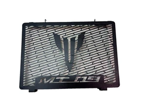 Radiator cover - radiator protection Yamaha MT 09 - 2014 2015 2016 2017 18 19 - Picture 1 of 4