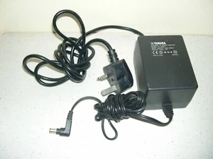 ORIGINAL ORIGINAL Yamaha PA-SR601...15 V 1,7A, TSS-1, 15 V NETZTEIL ADAPTER - Bild 1 von 3