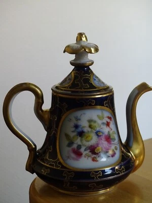 VALENTINE ANCIENNE PETITE VERSEUSE EN PORCELAINE EPOQUE XIXe BLEU DE FOUR DORURE - Photo 1/4