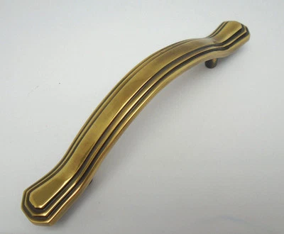  Antiguo tirador de gabinete Creations by Alno pulido A1517-35-PA 612V Foto 1 de 3