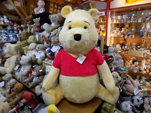 Disney Studio Winnie the Pooh Ltd No 187 by Steiff - EAN 690600 *SPECIAL OFFER* - Picture 1 of 11