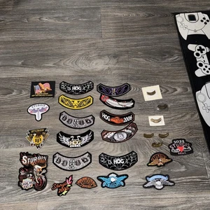 Konvolut Harley Davidson Aufnäher und Pins - Bild 1 von 3