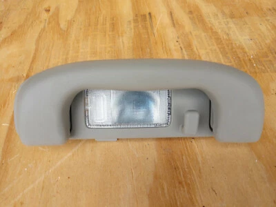 Ручка захвата с подсветкой салона для Cadillac ATS 2013-2016 годов выпуска правая 22880939 - Изображение 1 из 4