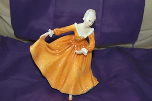Royal Daulton Pretty Lady Collection KRISTY 1986 - Picture 1 of 1
