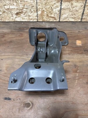 Caja de soporte de pedal de freno de embrague Toyota Land Cruiser FJ60 1980-1990 55106-90A05 OE Foto 1 de 4