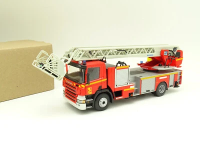Eligor SB 1/43 - Scania P270 Scale Magirus Firefighters - Image 1 of 3