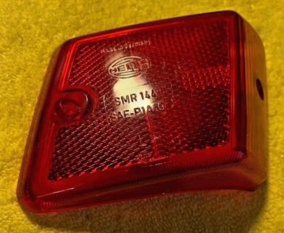 Hella-Germany Left Rear Side Marker Lens for Early Saab 99 - Imagem 1 de 2