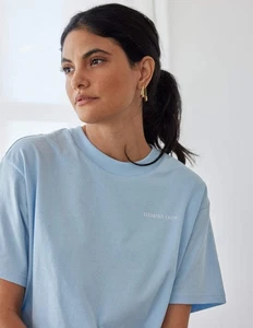 Camiseta unisex Basics Dream Blue - Imagen 1 de 11