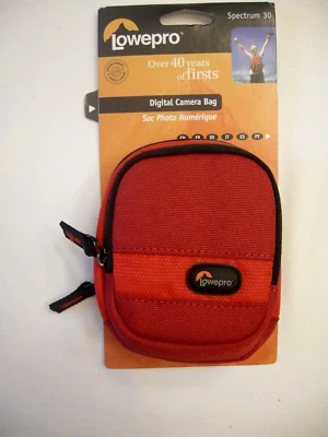 Lowepro Spectrum 30 compact  Digital Camera Case (Red) - Image 1 of 2