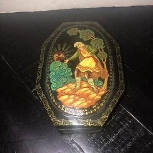 Vintage Colorful Russian Lacquer Trinket/Jewelry Box Hand painted - Picture 1 of 5