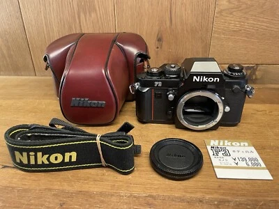 *Excelente como nuevo con estuche* Cuerpo de cámara fotográfica Nikon F3 Eye Level SLR 35 mm de Japón Foto 1 de 4