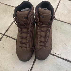 ECHTE BRITISCHE Militär Armee Ausgabe AKU braun hohe Haftung Gore-Tex Stiefel 8L - Bild 1 von 5