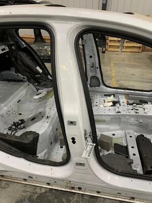 2017 - 2020 BMW 540i G30 OEM RIGHT PASSENGER SIDE CENTER PILLAR *STRUCTURE CUT* - Image 1 of 4