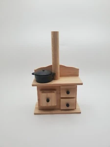 Miniature Wooden Stove with Dutch Oven Dollhouse Furniture - Picture 1 of 6