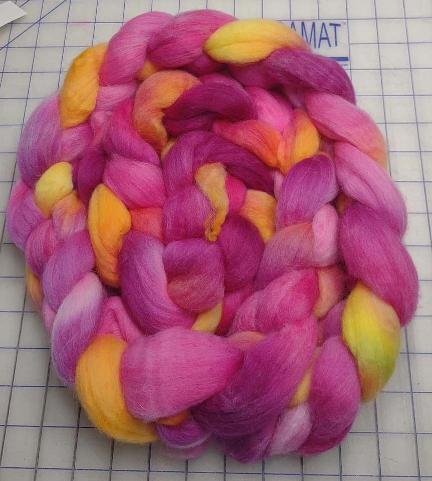 Hand Dyed Painted Med Wool Blend Combed Top Roving Spinning Felting Fairlie - Image 1 of 1