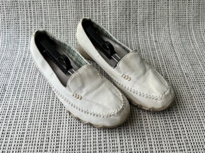 Skechers Relaxed Fit Womens 9.5 Natural Loafer Shoes Slip On Memory Foam 48944 - Picture 1 of 22