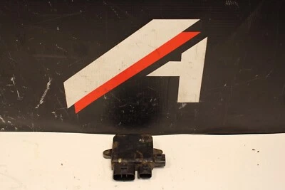 2003-2006  Mitsubishi Lancer Evo 8 / 9 Radiator Fan Control Module 1355A408 - Image 1 of 4