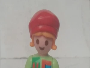 PLAYMOBIL. TIENDA PLAYMOXOY76. BOINA PARA NIÑA. - Picture 1 of 1