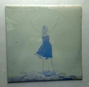WRAPPED AROUND THE SUN MARIENNE KREITLOW SEALED - Imagen 1 de 2